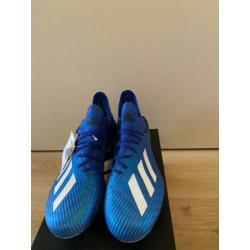 Adidas voetbalschoenen blauw (maat 44)