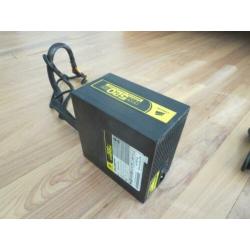 Goede Corsair ATX-voeding HX520W - semi-modulair