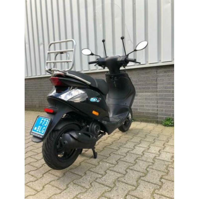 Piaggio Zip Snor