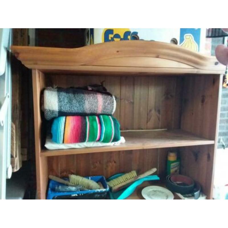 Grenen boekenkast