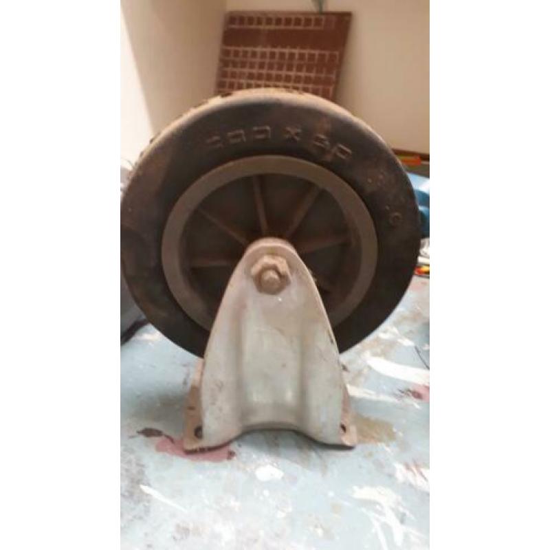 Bokwielen 200mmx50mm 4 stuks
