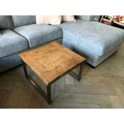 Industriële bijzettafel/salontafel/hoektafel van teak en rvs