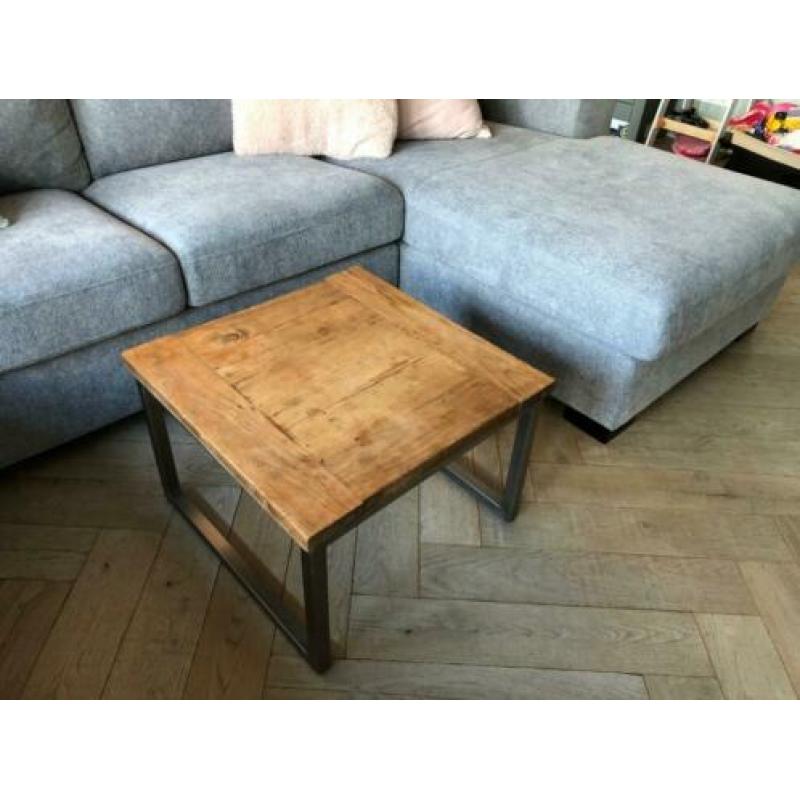 Industriële bijzettafel/salontafel/hoektafel van teak en rvs