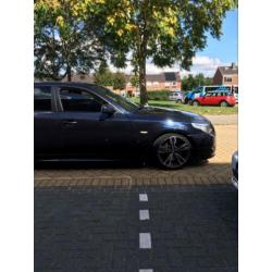 BMW 535d AUT M pakket carbonzwart