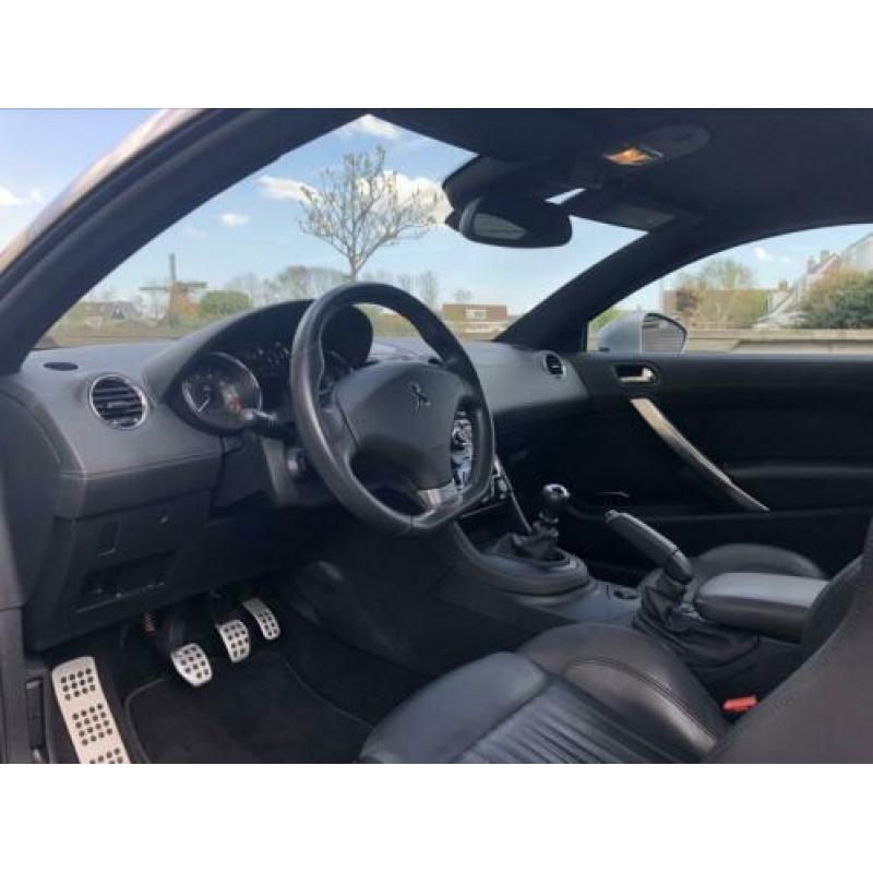 Peugeot RCZ 1.6 THP 200 2011 Grijs Asphalt