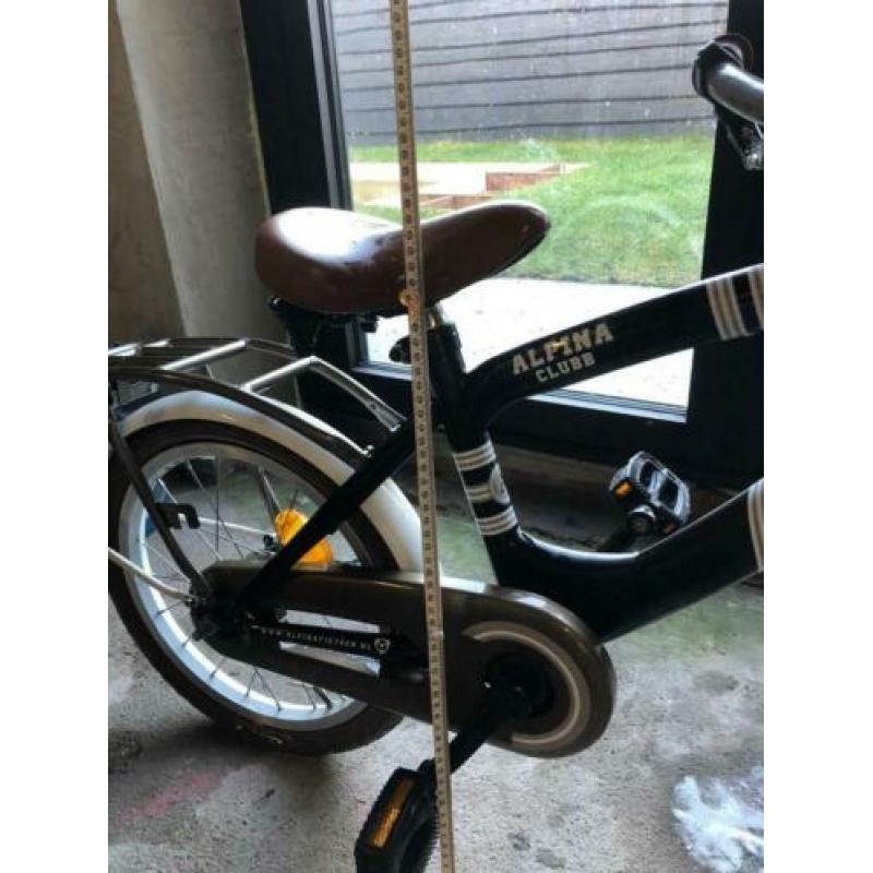 Alpina fiets jongen