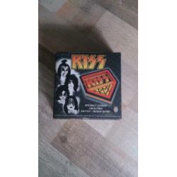 Kiss Army asbak/wierrook brander