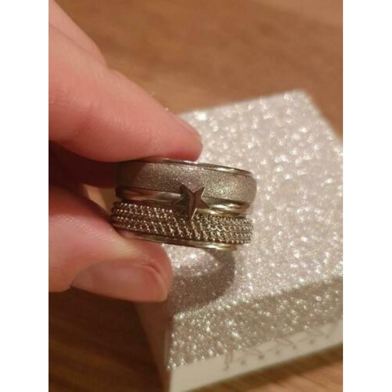 IXXI ring
