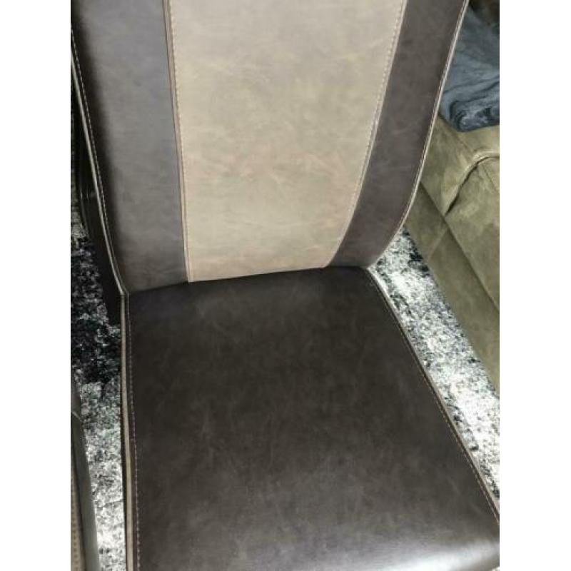 Eetkamer stoelen 4 stuks (gebruikt)