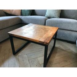 Industriële bijzettafel/salontafel/hoektafel van teak en rvs
