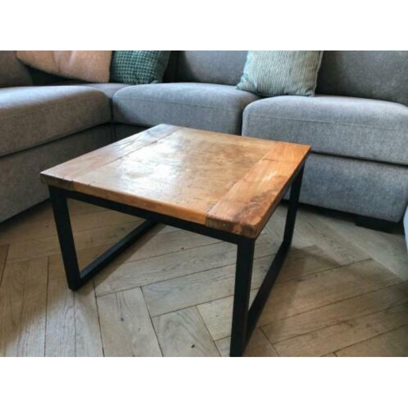 Industriële bijzettafel/salontafel/hoektafel van teak en rvs