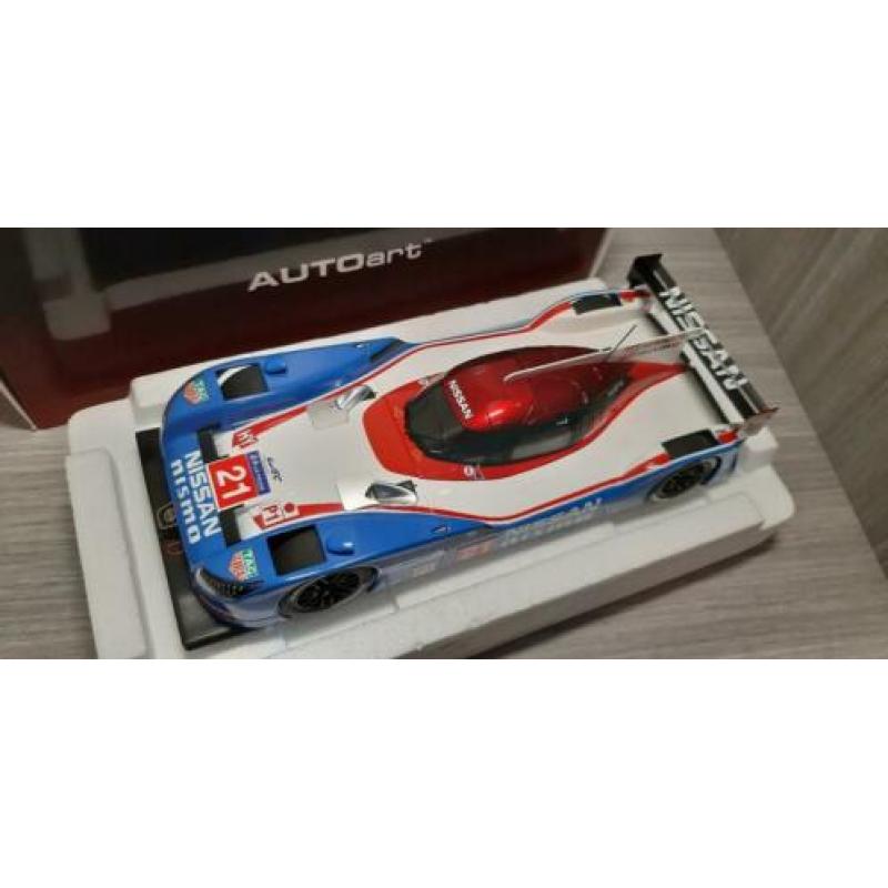 Nissan GT-R LM NISMO L.ordonez #21 2015 autoart
