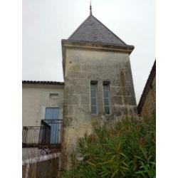 Huis vlakbij Mareuil Dordogne aan de rand van een dorpje.