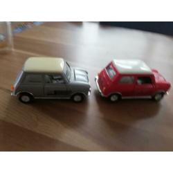 Twee mini's, pull back 1op 43