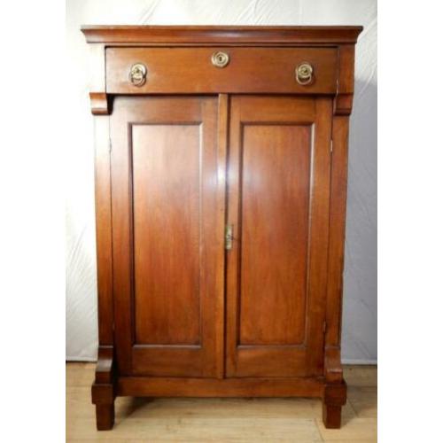 Antiek Biedermeier meidenkastje. In goede staat!