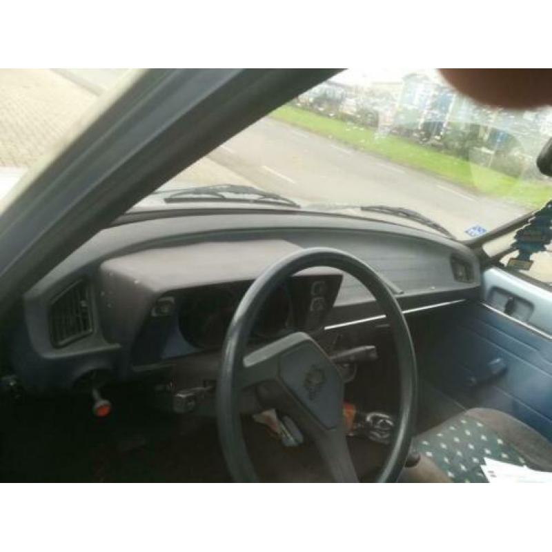 Peugeot 104 klassieker met 2 jaar apk