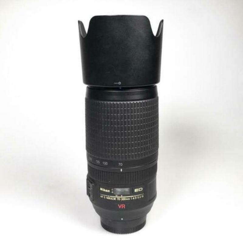 Nikon AF-S 70-300 MM F/4.5-5.6 G IF ED