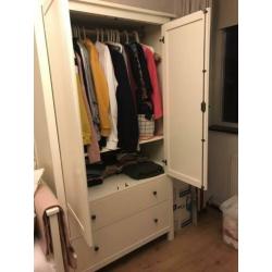 Kledingkast Ikea. Hemnes