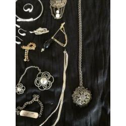 Lotje vintage sieraden ook zilver erbij