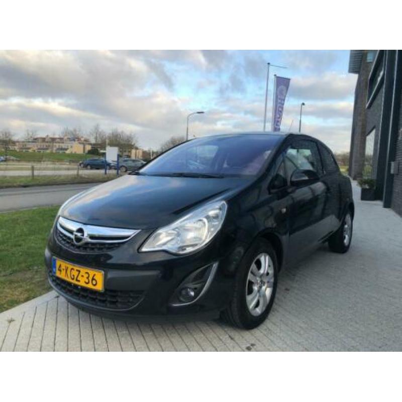 Opel Corsa 1.2 16V LPG 3D 2013 Zwart