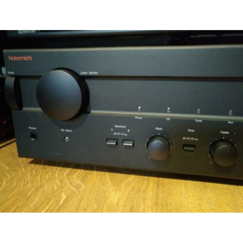 Nakamichi amplifier 1 top versterker