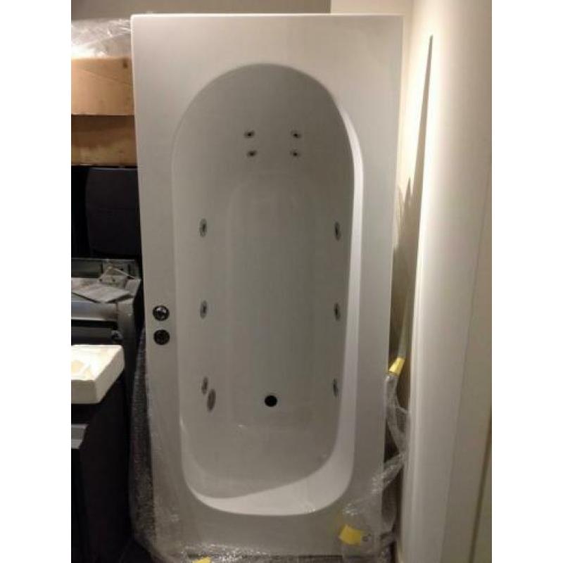 NIEUW LUXE WHIRLPOOL VAN BETERBAD/XENZ VAN RUIM 1000 nu 449
