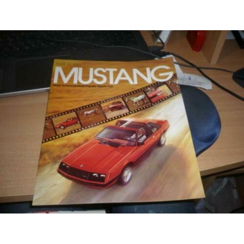 USA Folder FORD MUSTANG modellen 1981