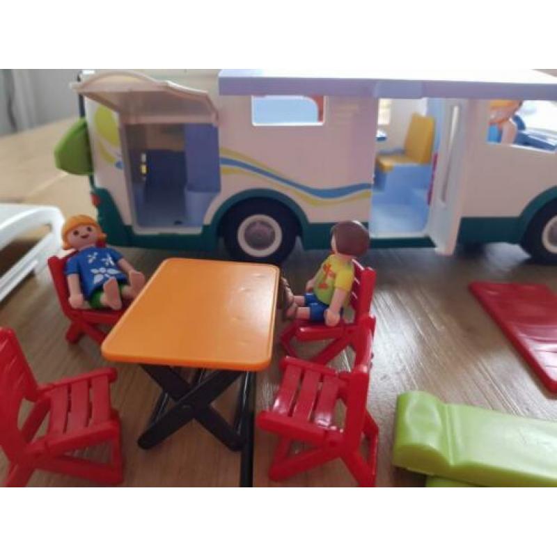 Playmobil camper