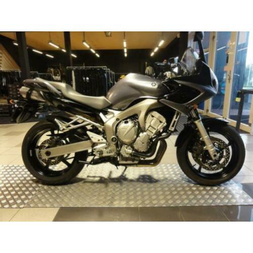 YAMAHA FZ 6 S Fazer (bj 2006)