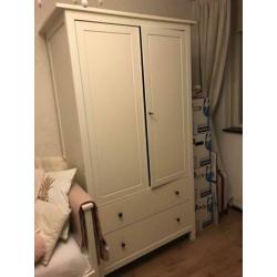 Kledingkast Ikea. Hemnes