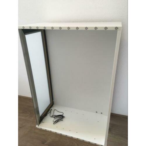 Hangkasten keukenkast met verlichting