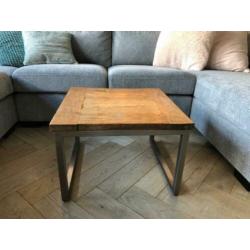 Industriële bijzettafel/salontafel/hoektafel van teak en rvs