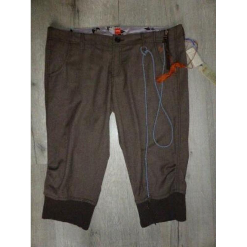 Boss 3 kwat broek mt. 44 bruin