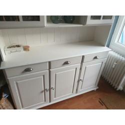 Leuke, cremekleurige buffetkast te koop