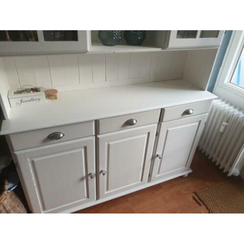 Leuke, cremekleurige buffetkast te koop