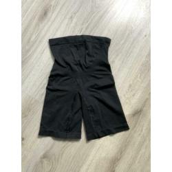 2 voedingsbh’sNoppies en Prenatal + 2 voedingshemden + short