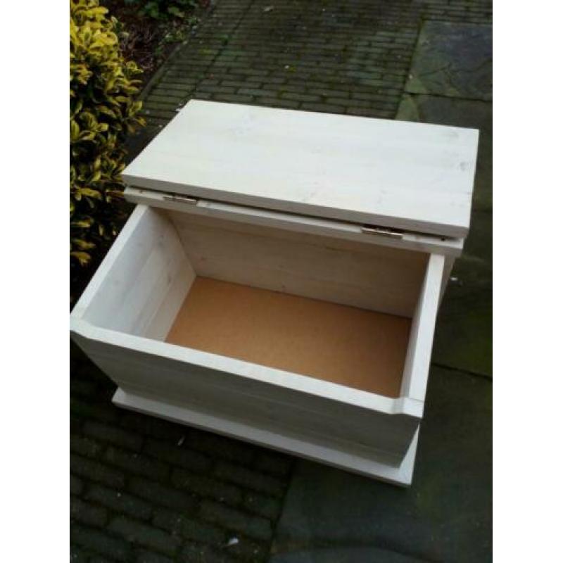 Speelgoed/ opbergkist, steigerhout