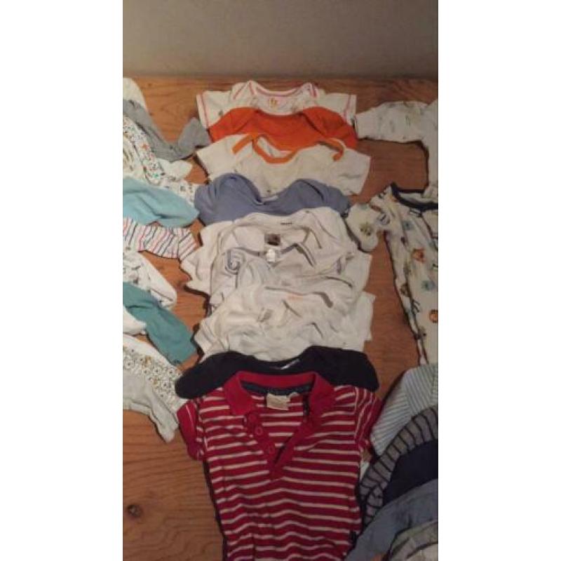 Babykleertjes maat 62
