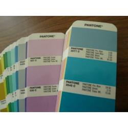 Pantone Formula Guide Solid Coated kleurenwaaier nieuw
