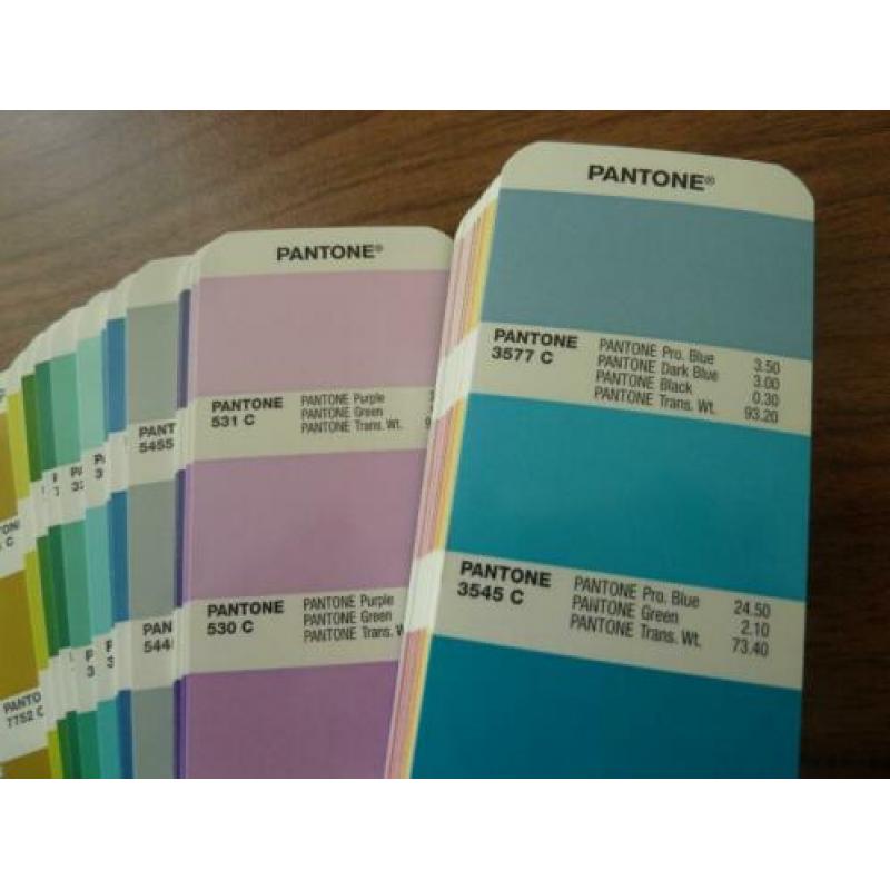Pantone Formula Guide Solid Coated kleurenwaaier nieuw