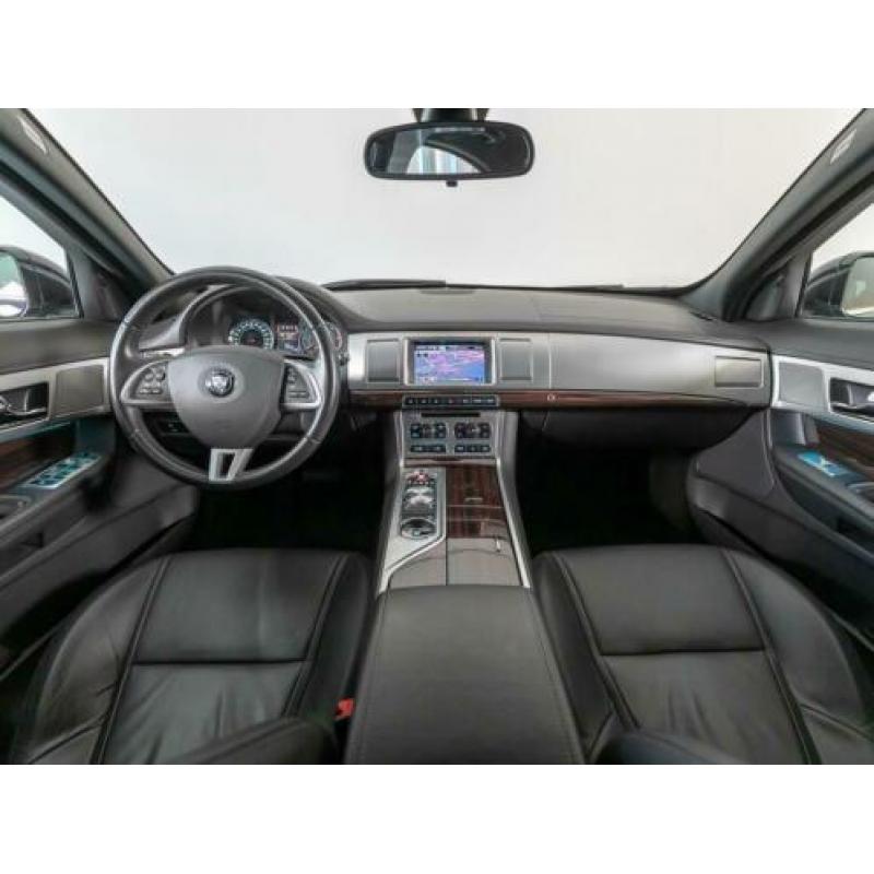 Jaguar XF 2.2 D Premium Business Edition 8-traps Automaat