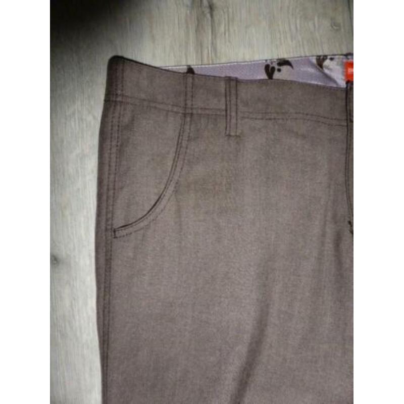 Boss 3 kwat broek mt. 44 bruin