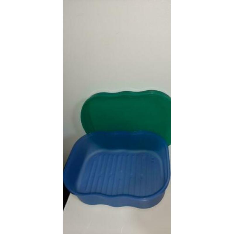 TUPPERWARE zolderrestanten incl goudkleurige tupperware tas