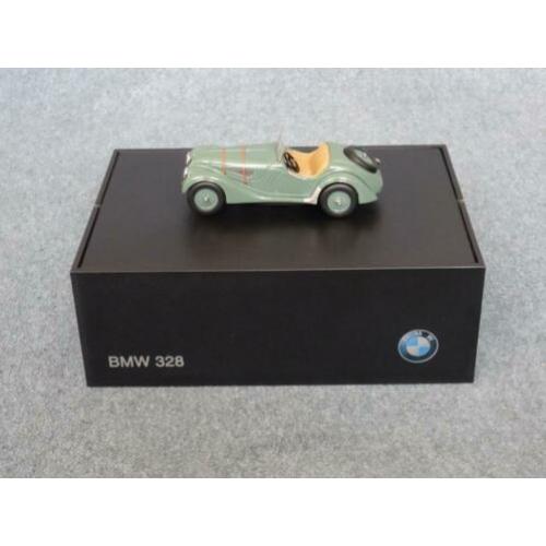 BMW 328 roadster groen DEALER uitgave 1:43