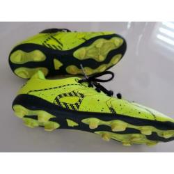 Adidas voetbalschoenen mt 33