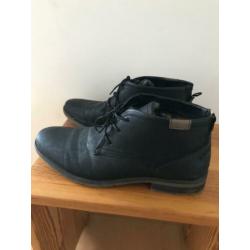 kostuum /nette schoenen maat 46