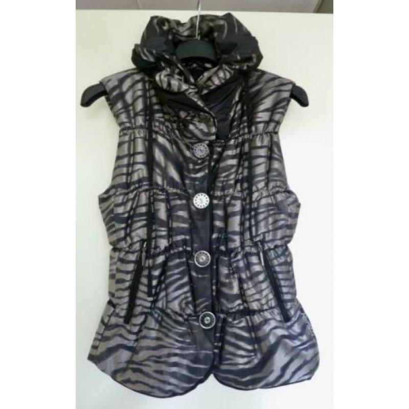 Prachtige Airfield bodywarmer maat 40. z.g.a.n.