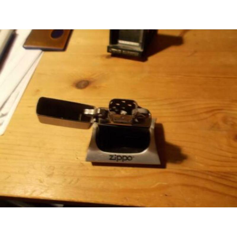 Zippo Navy Blue met logo 30 jaar oud, z.g.a.n. koopje