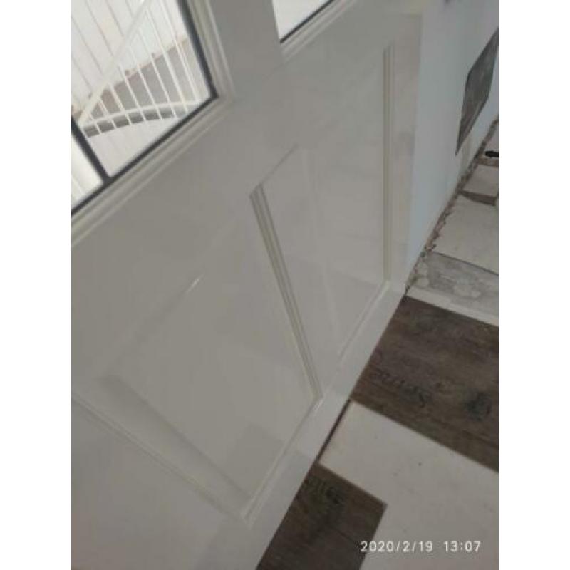 Glas in lood binnen huis deur