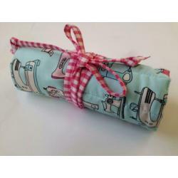 Haaknaalden etui "Naaimachines "